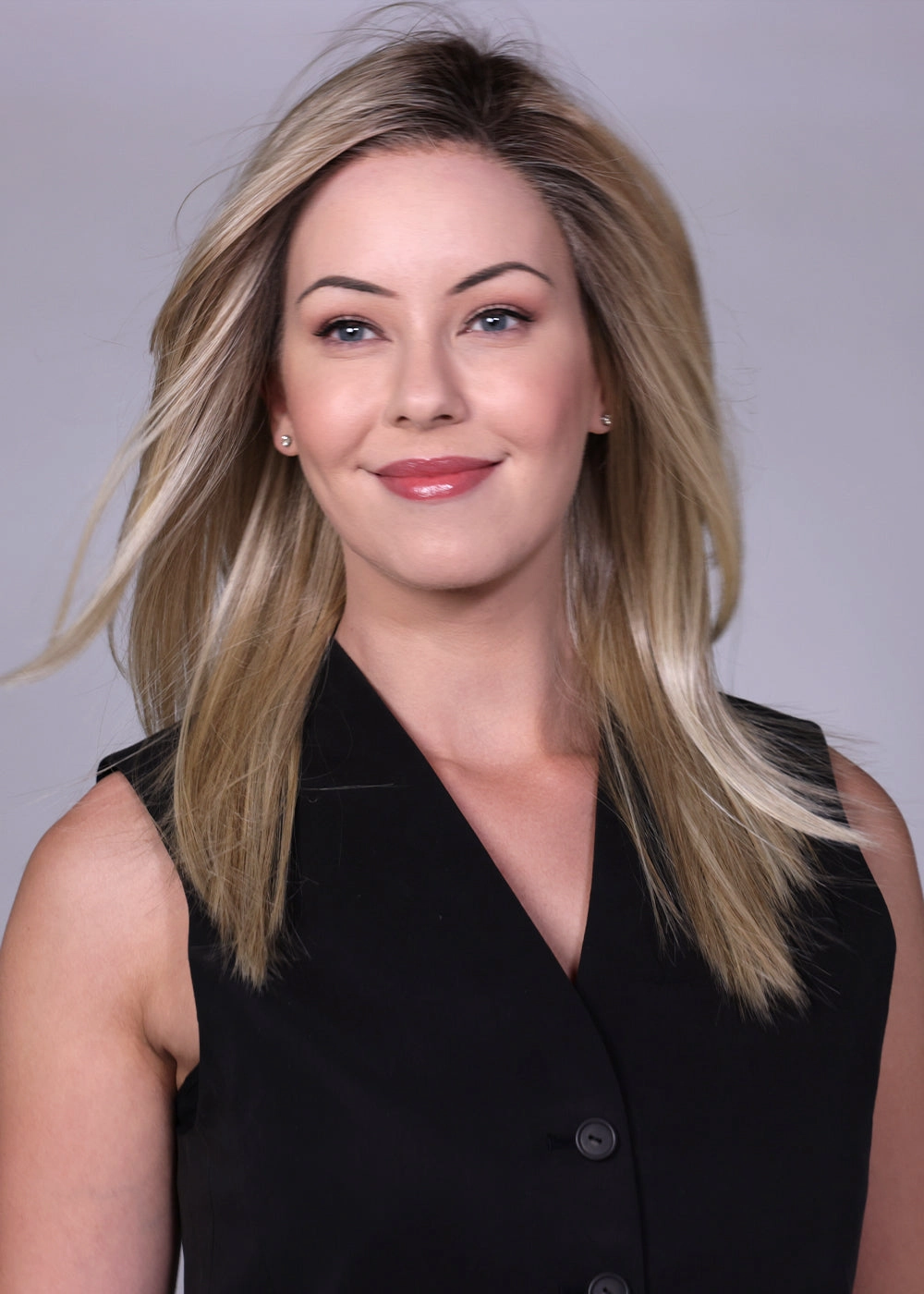 Aberdeen Wig by Belle Tress | City Collection | Heat Friendly Synthetic