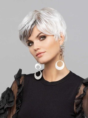 Accessories_Gisela Mayer_Ladies Wigs Super Lizzy wig - Gisela Mayer