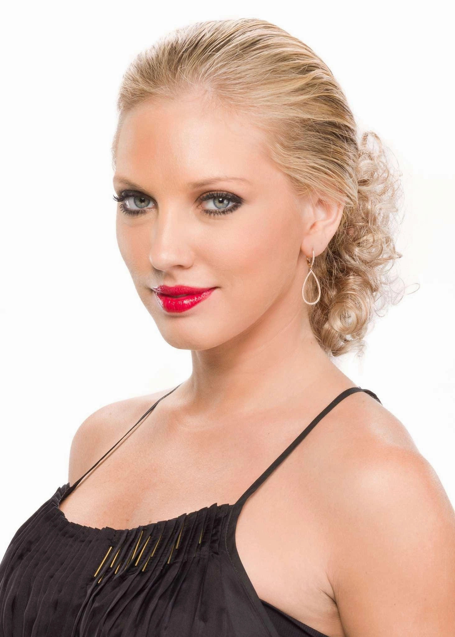 Accessories_Tony Of Beverly_Wigs Pouf Clip-On Hairpiece by Tony of Beverly | Synthetic Hairpiece | Clearance Sale