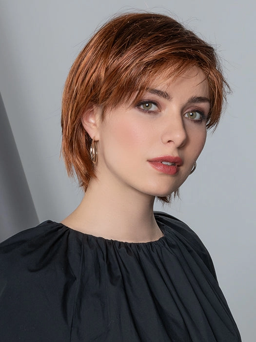Ava Wig by Ellen Wille | Modixx Collection | Synthetic Fiber