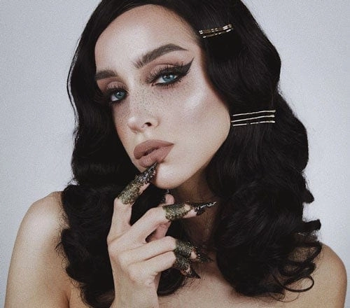 Black 1940s style wig with long marcel waves: Vivienne