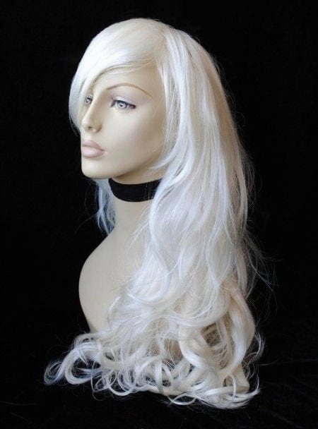 Blonde wig with big loose curls and sweeping fringe, extra long: Carly