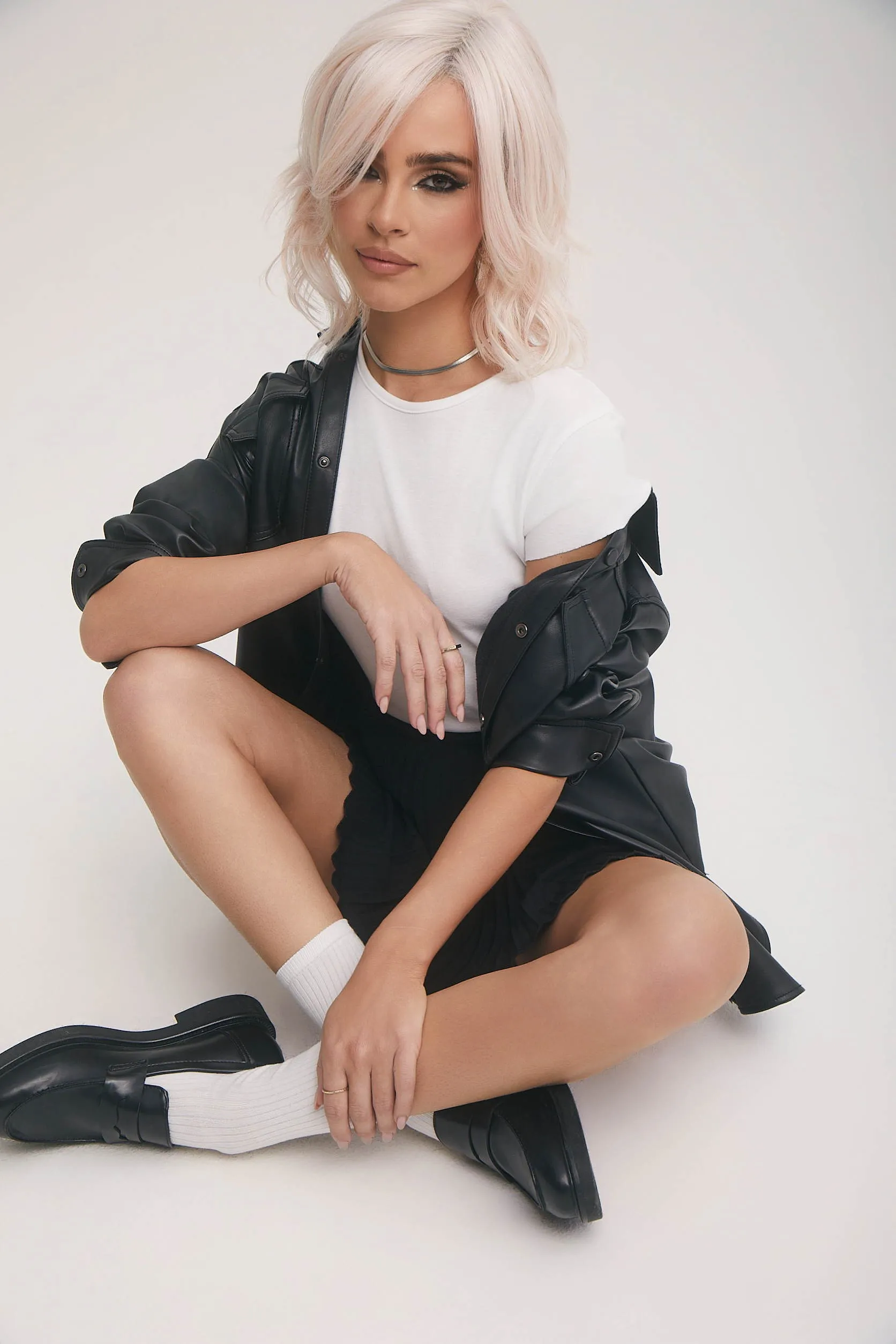 Dazzling Wavez Wig by Rene of Paris | Muse Collection | Heat Friendly Synthetic