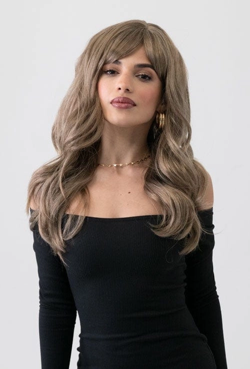 Light brown wig with ash blonde highlights: Cata