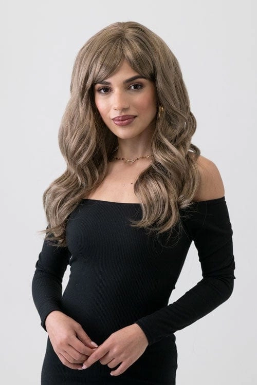 Light brown wig with ash blonde highlights: Cata