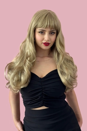 Long blonde wavy wig with pinup-style fringe: Elena