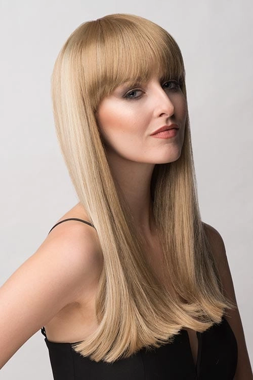 Long blonde wig with Highlights and straight fringe: Tilly