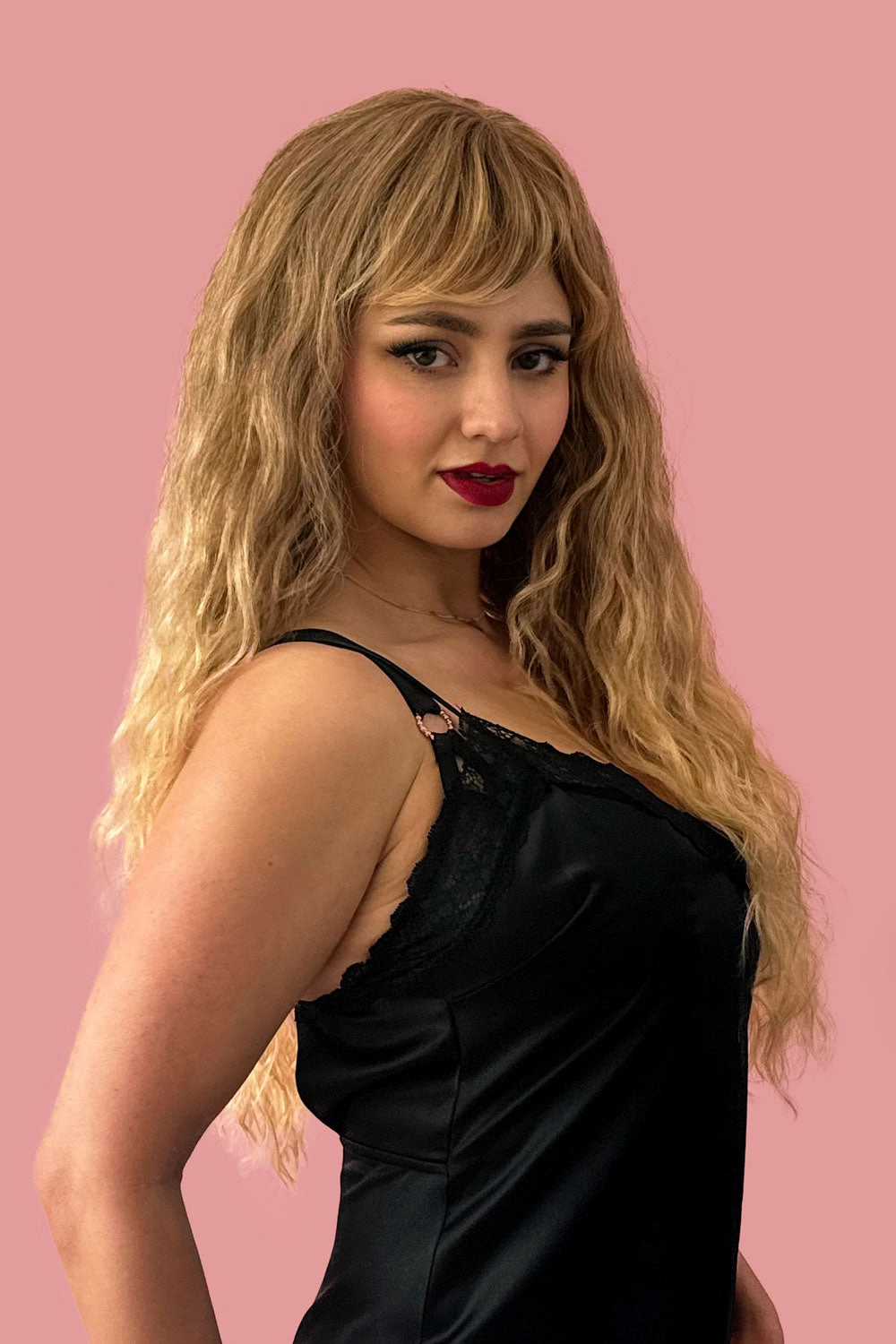 Long brown crimped wig, brown and blonde dip dye (ombre): Tiggy