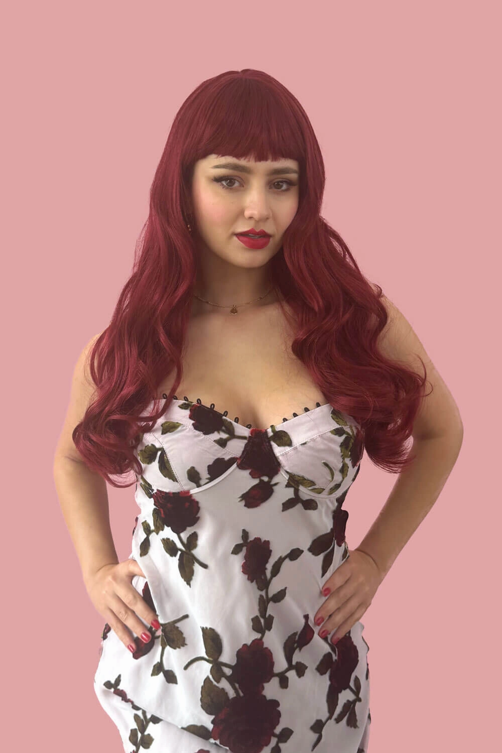Long red wig with straight retro-style fringe: Esther
