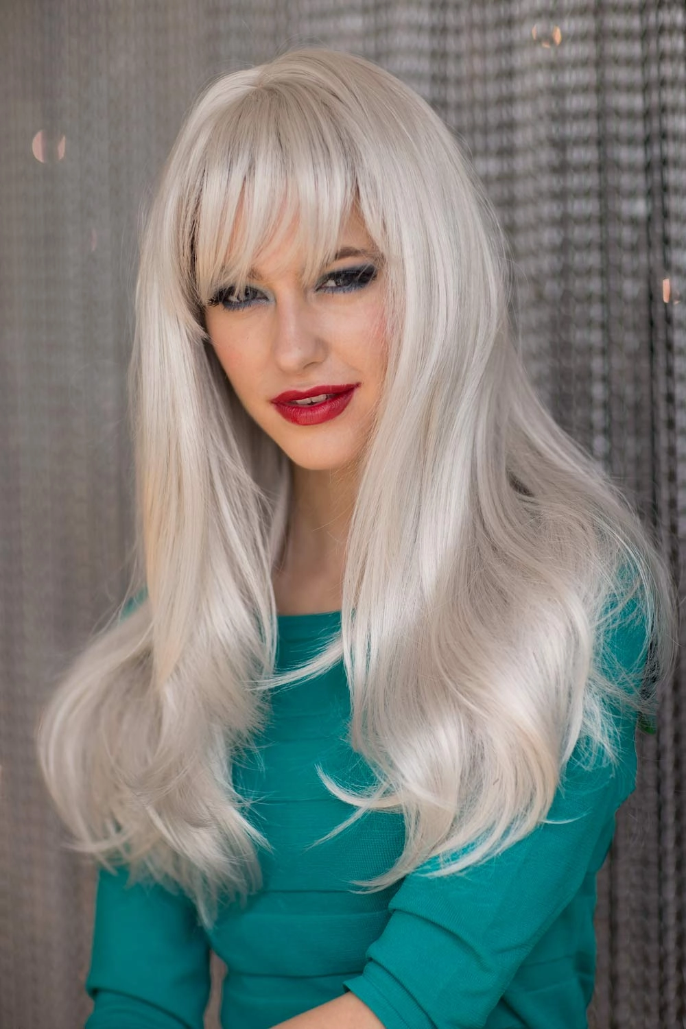 Long silver/grey wig in razor cut, face framing style: London