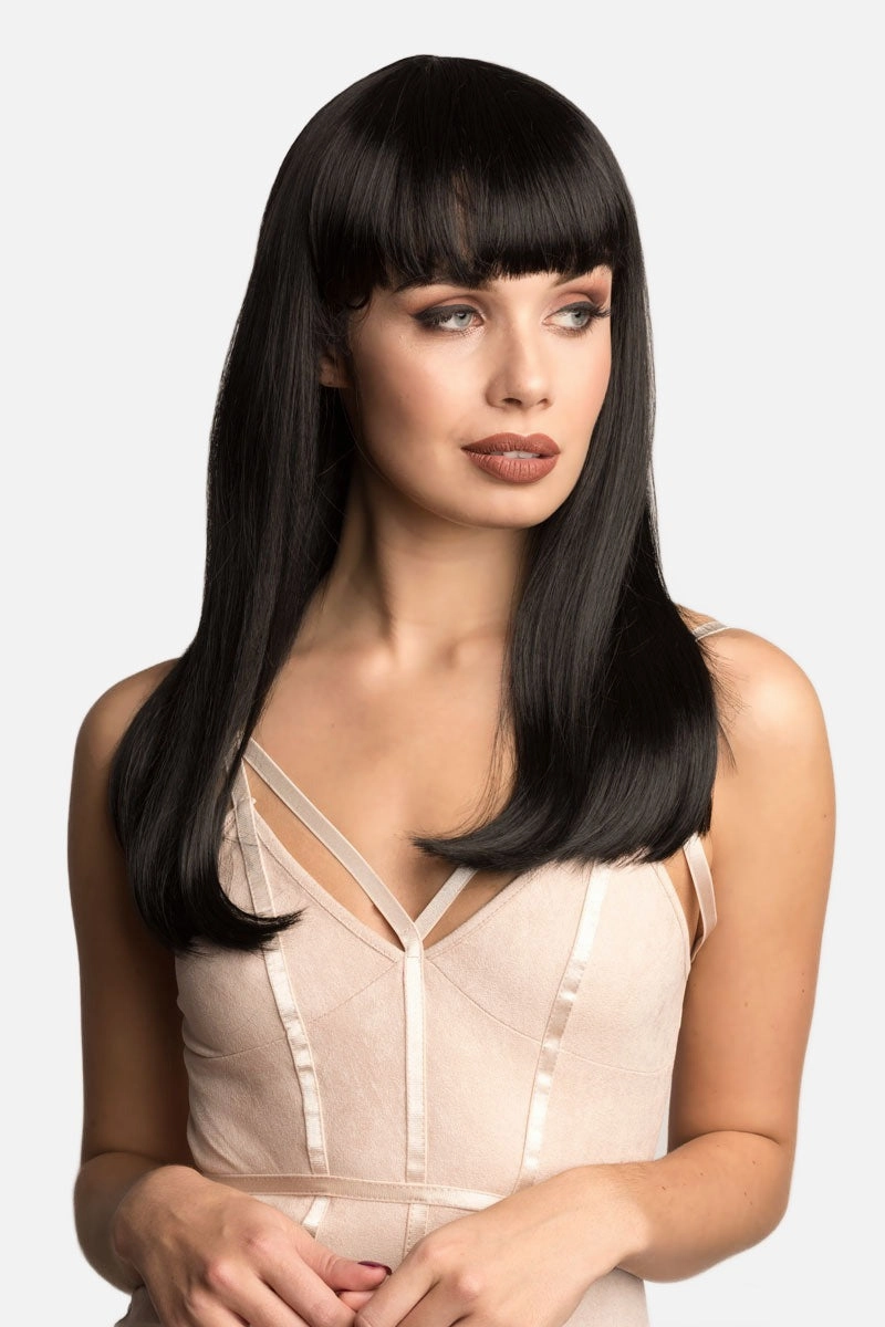 Long straight black wig with straight fringe: Carmen