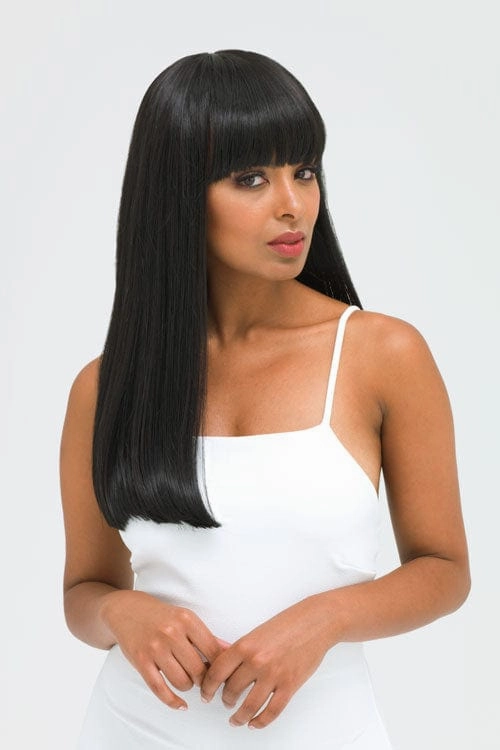 Long straight black wig with straight fringe: Carmen