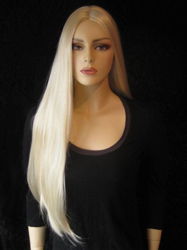 Long straight blonde wig with no fringe: Juste