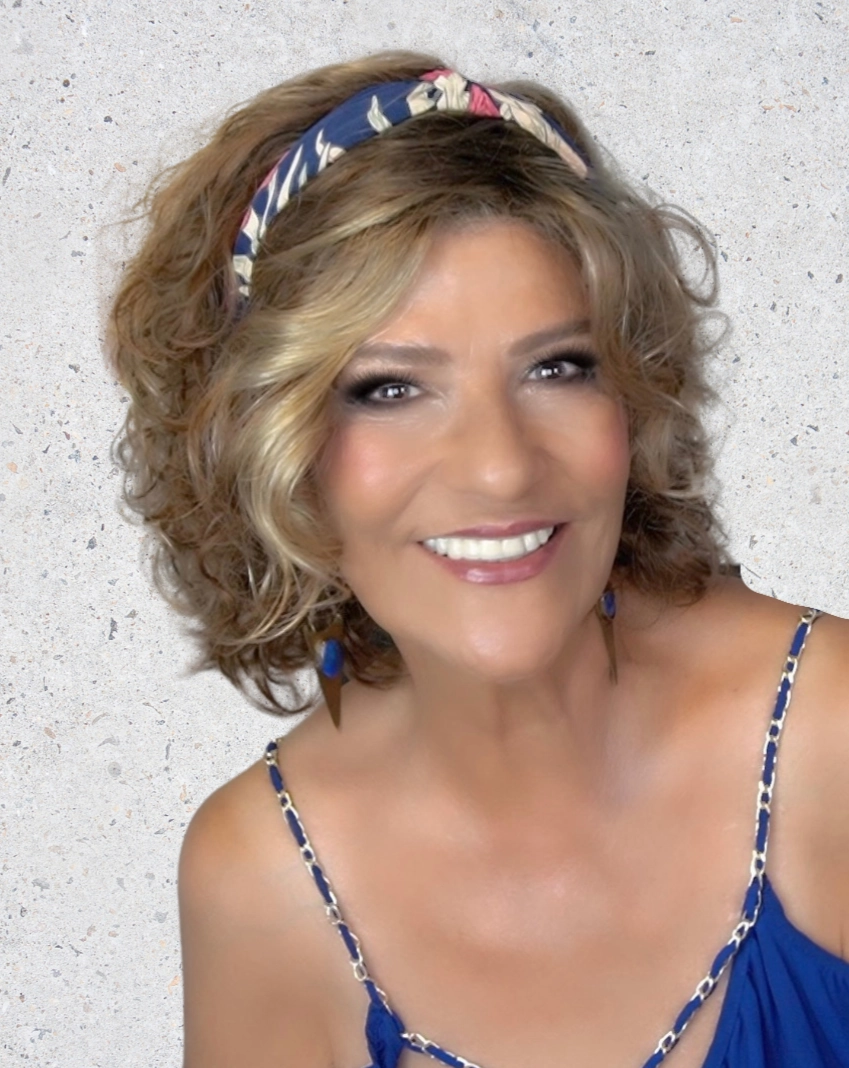 Loop Wig by Ellen Wille | Synthetic Hair | Petite/Average Cap