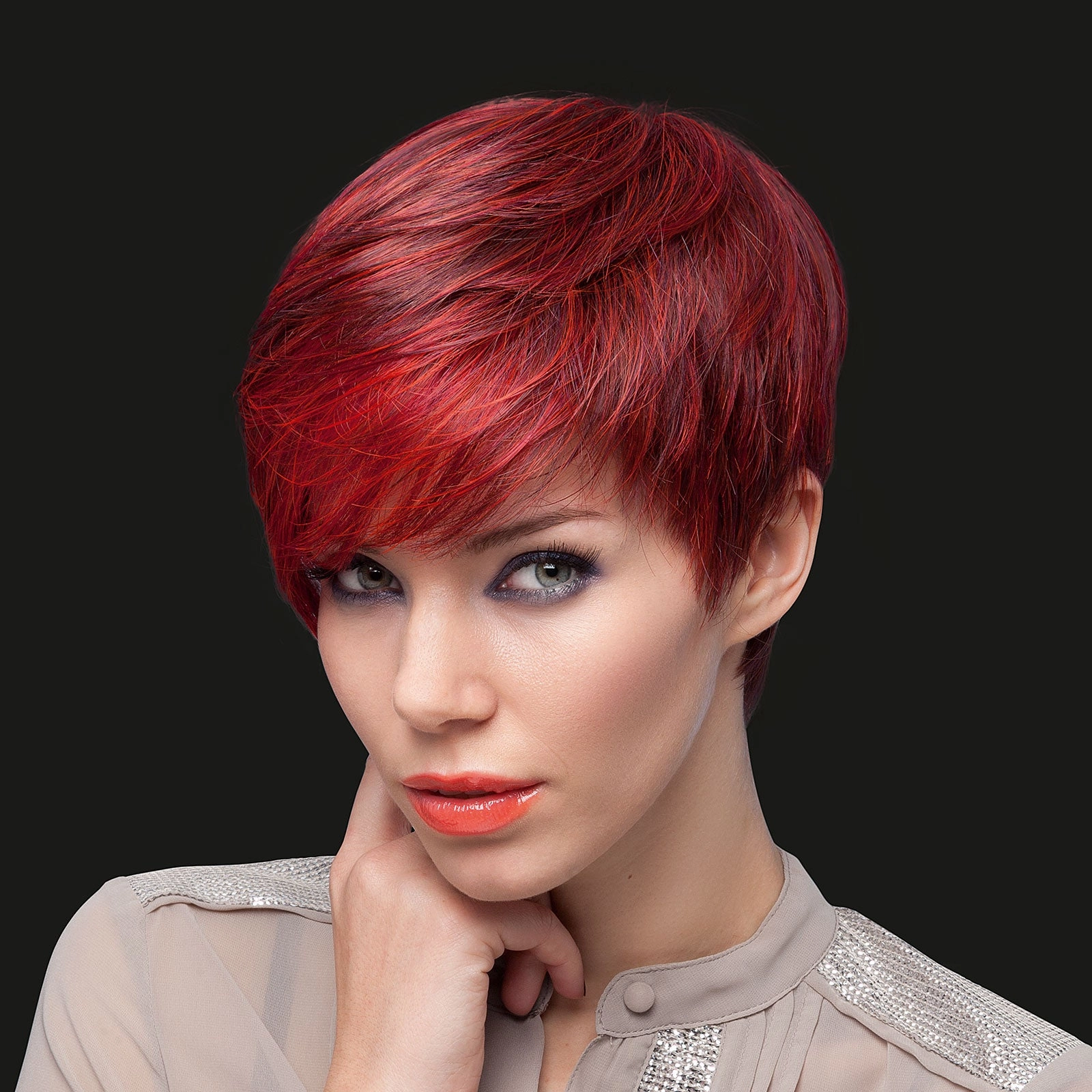 Point Wig by Ellen Wille | Perucci | Synthetic Fiber