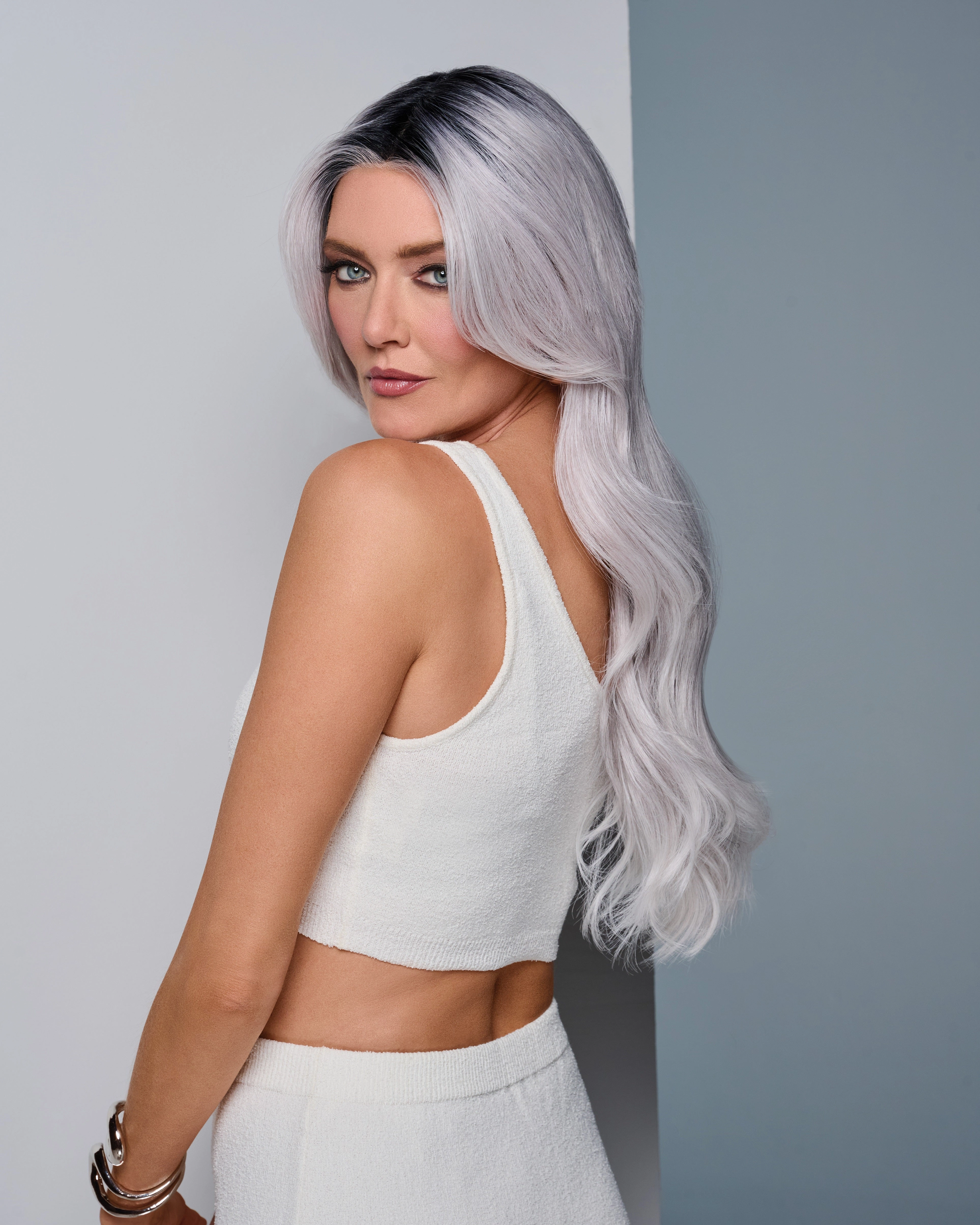 Queue The Hue Wig by Raquel Welch | Average Cap