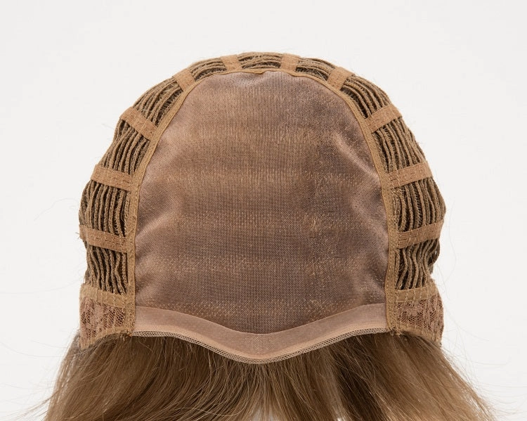 Savannah Wig by Envy | Synthetic Hair | Average Cap