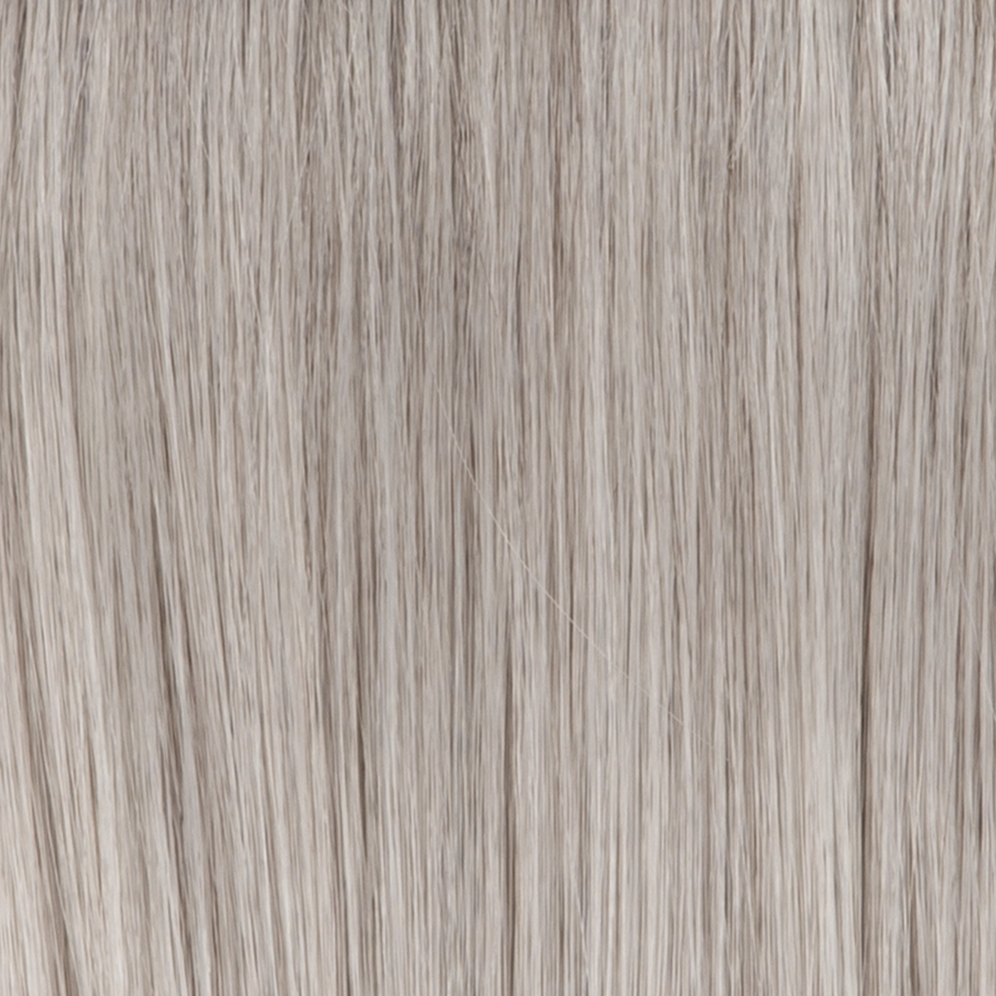 Simone Wig by Kim Kimble | Heat Friendly Synthetic