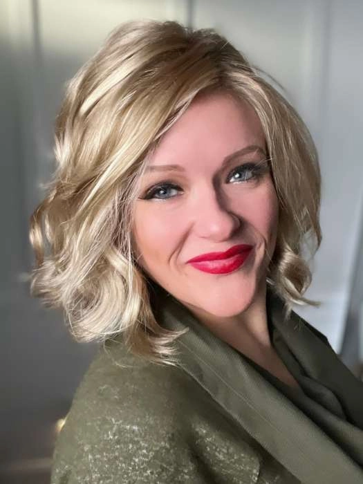Soft and Subtle Petite/Average | Synthetic Lace Front Wig (Mono Part)
