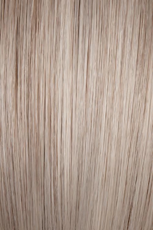 Sweetly Waved Wig by Hairdo | Heat Friendly Synthetic Hair | Average Cap