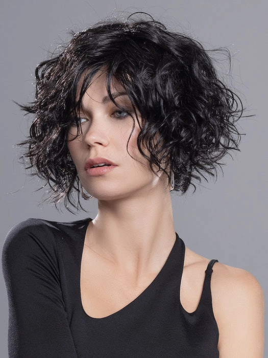 Turn by Ellen Wille | Changes | Synthetic Wig