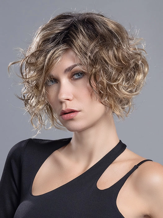 Turn by Ellen Wille | Changes | Synthetic Wig