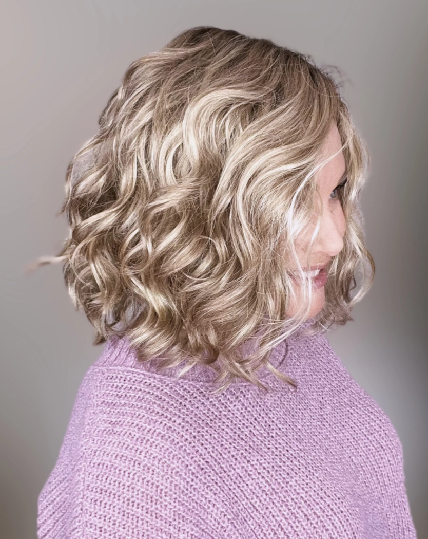 Wren Wig by Estetica | Synthetic Hair | Average Cap